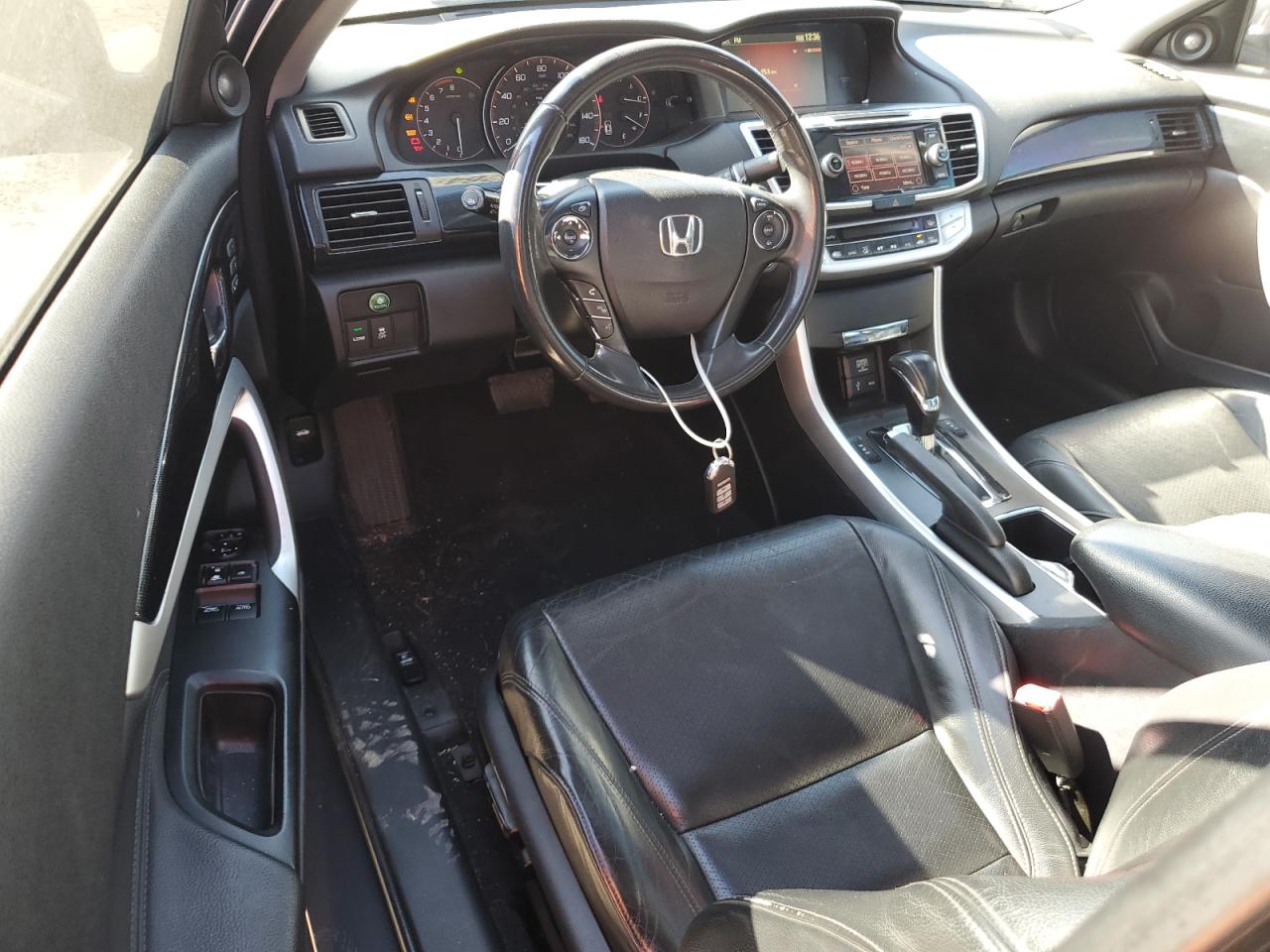 2013 Honda Accord VIN 1HGCT2B80DA002173 Copart auction photo, rear end / rear end damage thumbnail 8