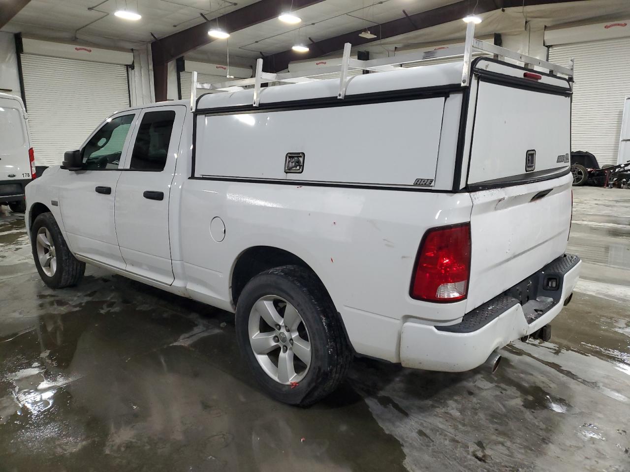 2015 RAM 1500 VIN 1C6RR7FT5FS690694 Copart auction photo, normal wear damage thumbnail 2