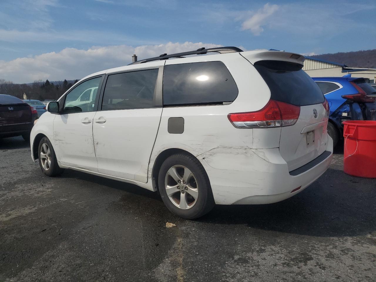 2014 Toyota Sienna VIN 5TDKK3DC7ES485170 Copart auction photo, rear end / front end damage thumbnail 2