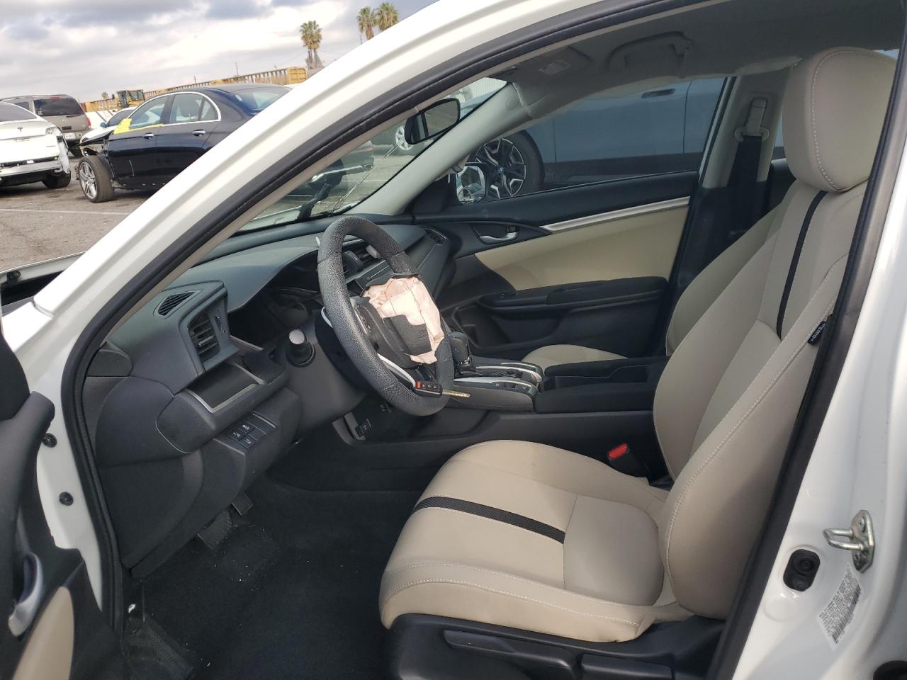 2020 Honda Civic VIN 19XFC2F65LE201736 Copart auction photo, undercarriage / all over damage thumbnail 7