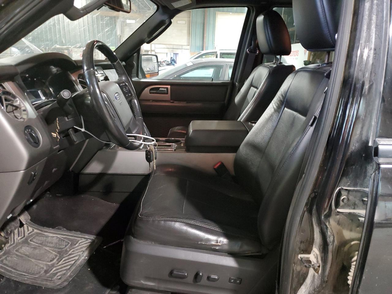 2014 Ford Expedition VIN 1FMJU2A50EEF18159 Copart auction photo, front end / hail damage thumbnail 7