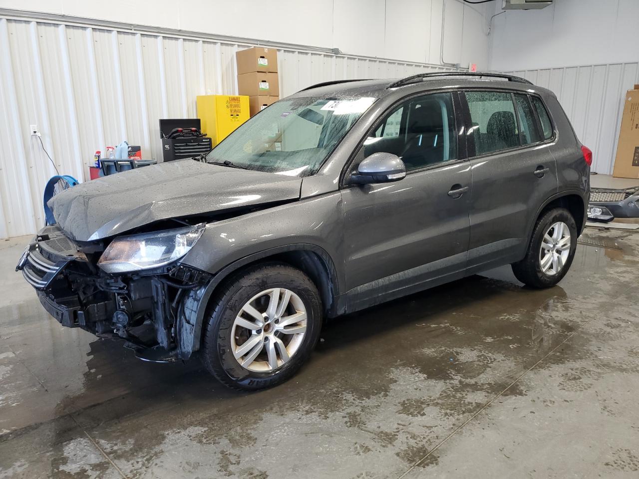 2016 Volkswagen Tiguan VIN WVGBV7AX5GW614656