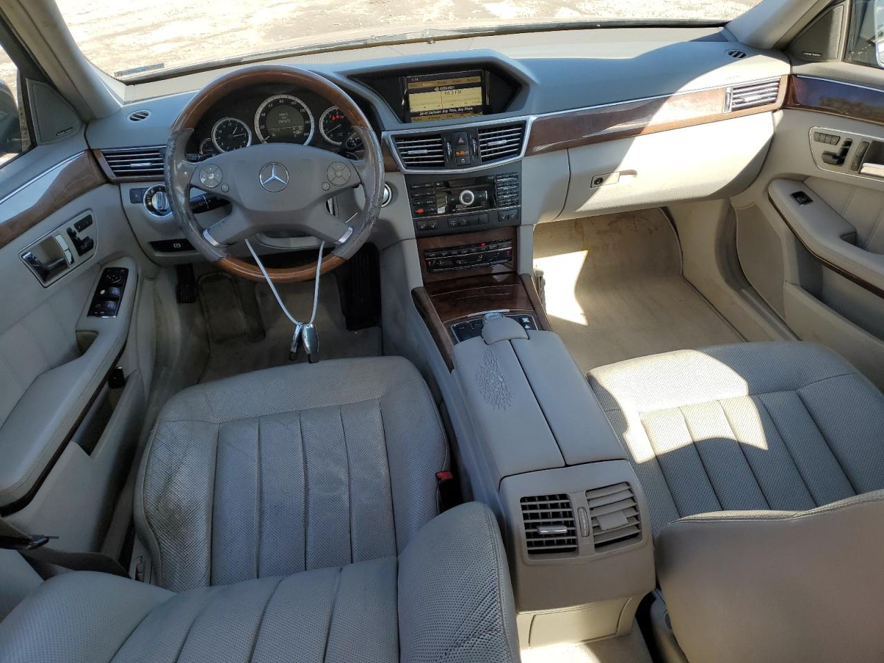 2010 Mercedes-Benz E-klasse VIN WDDHF7CB4AA213798 Copart auction photo, front end damage thumbnail 8