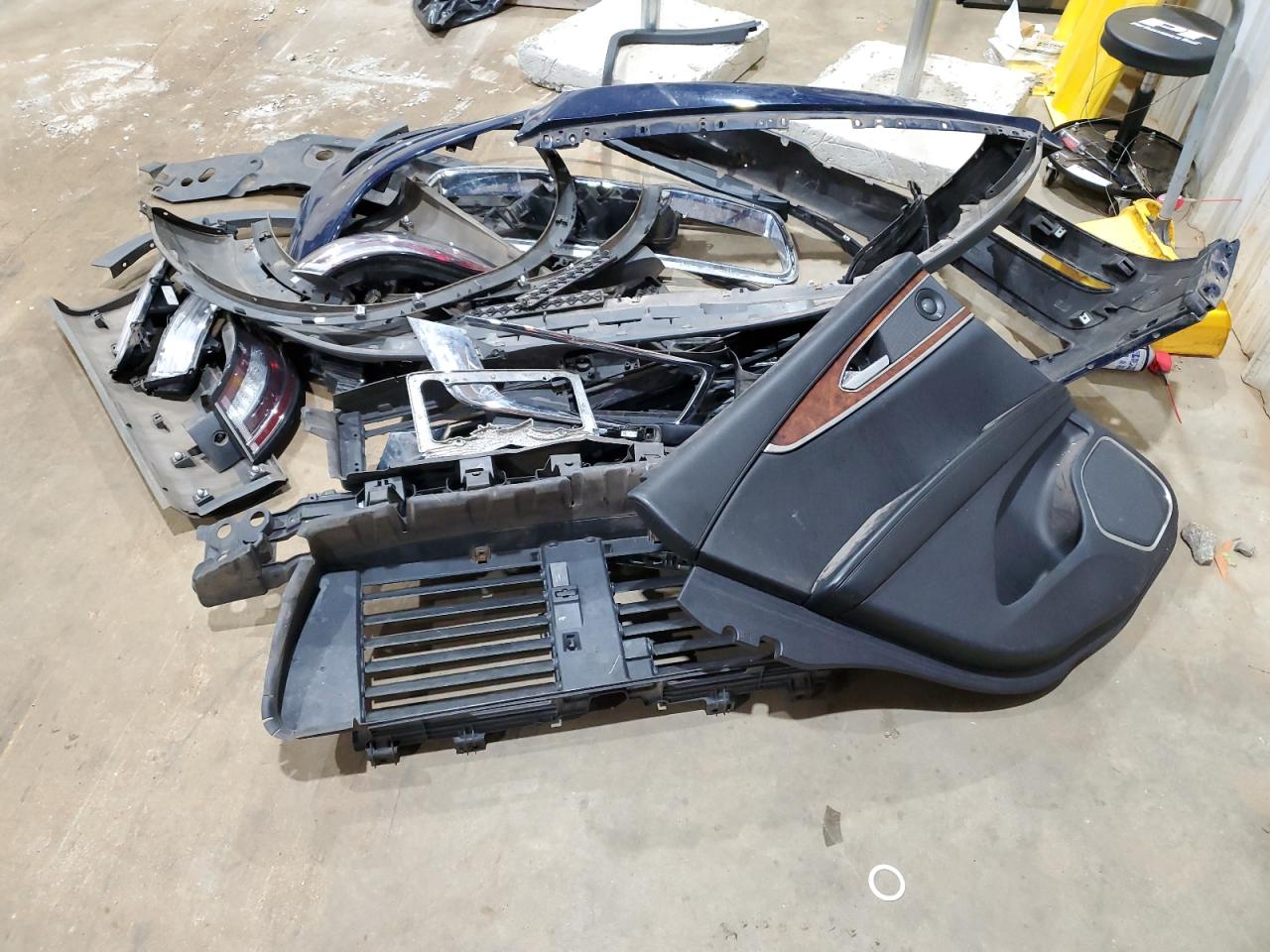 2019 Lincoln Nautilus VIN 2LMPJ8L99KBL14347 Copart auction photo, front end damage thumbnail 12