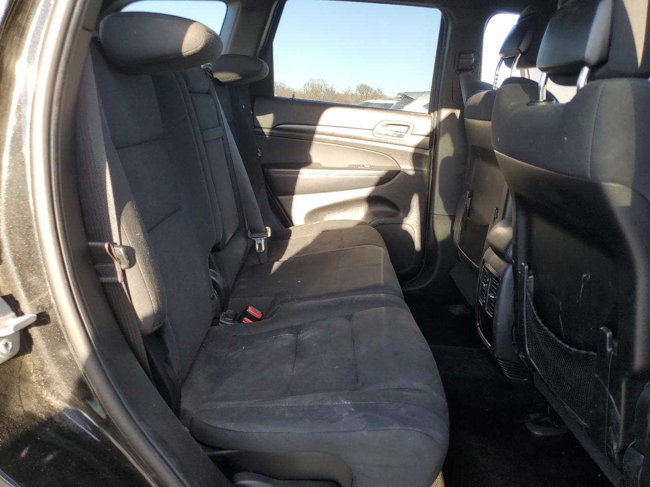 2015 Jeep Grand Cherokee VIN 1C4RJFAG8FC675573 Copart auction photo, front end / minor dent/scratches damage thumbnail 12