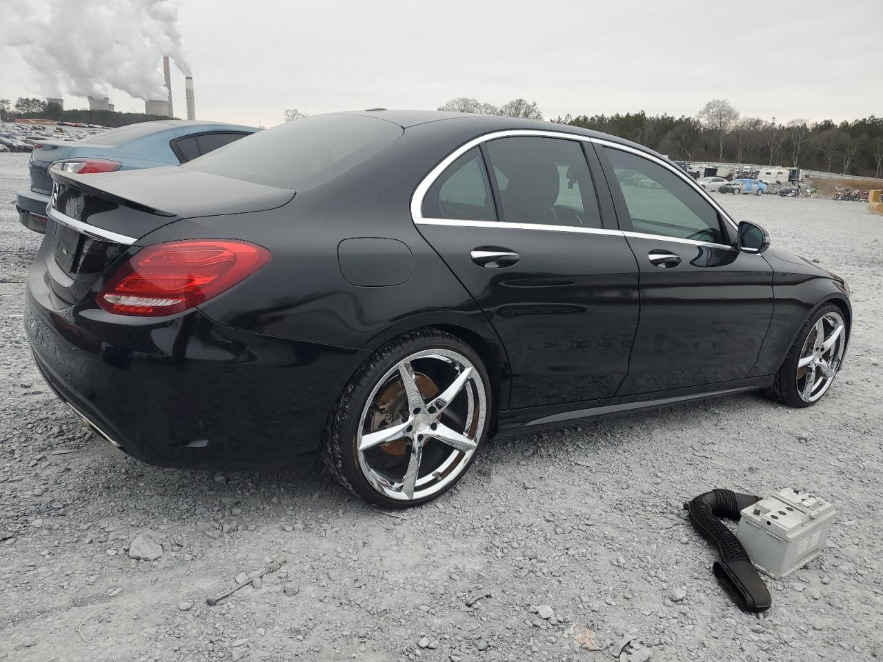 2018 Mercedes-Benz C-klasse VIN 55SWF4JB0JU271111 Copart auction photo, minor dent/scratches damage thumbnail 3