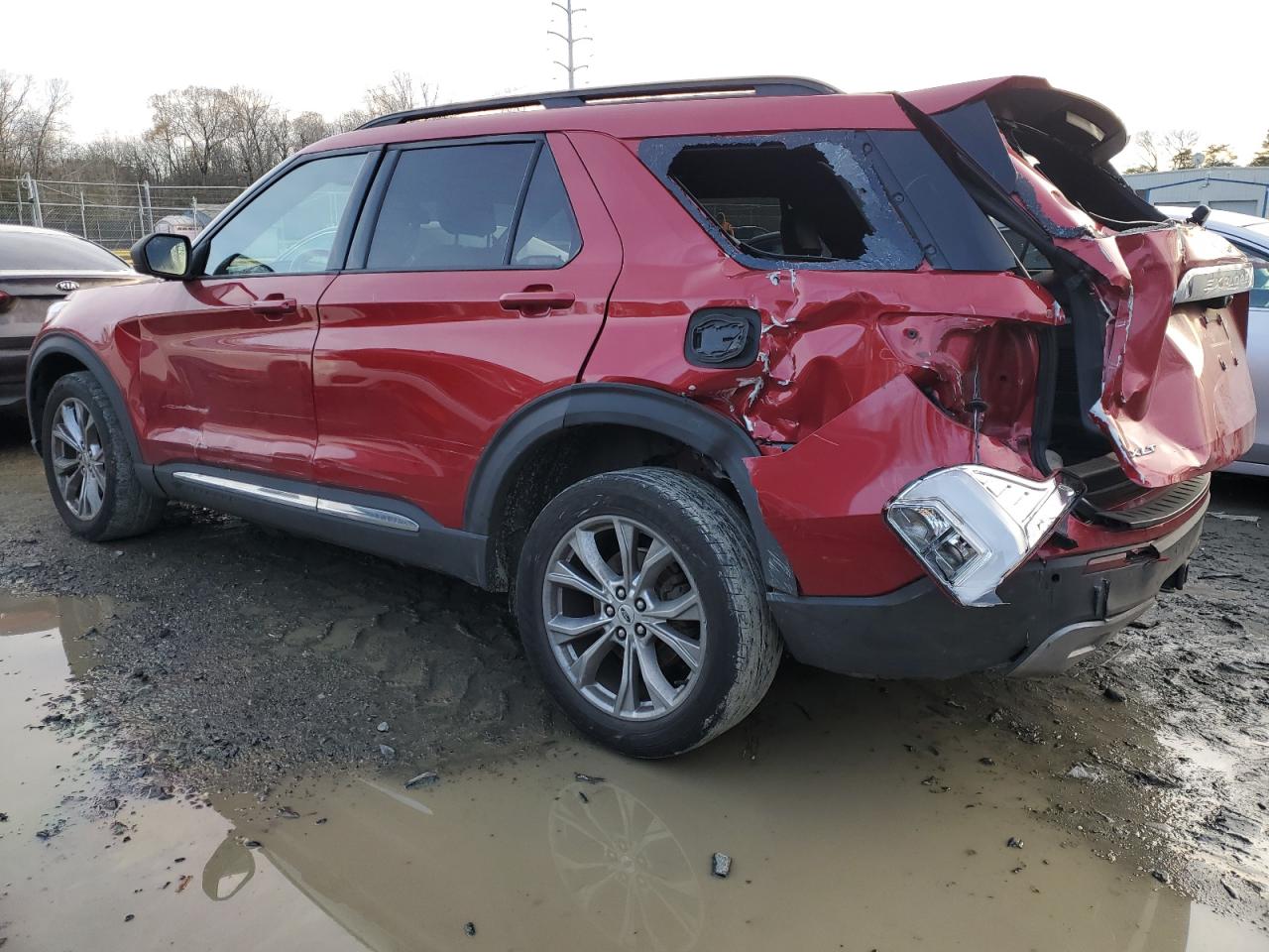 2020 Ford Explorer VIN 1FMSK8DHXLGA22676 Copart auction photo, rear end / side damage thumbnail 2