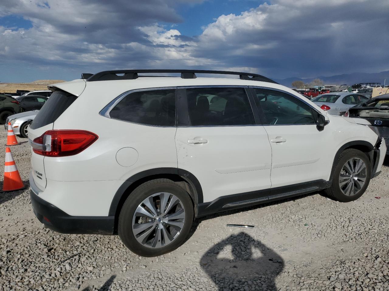 2019 Subaru Ascent VIN 4S4WMAPD6K3407105 Copart auction photo, burn - engine damage thumbnail 3