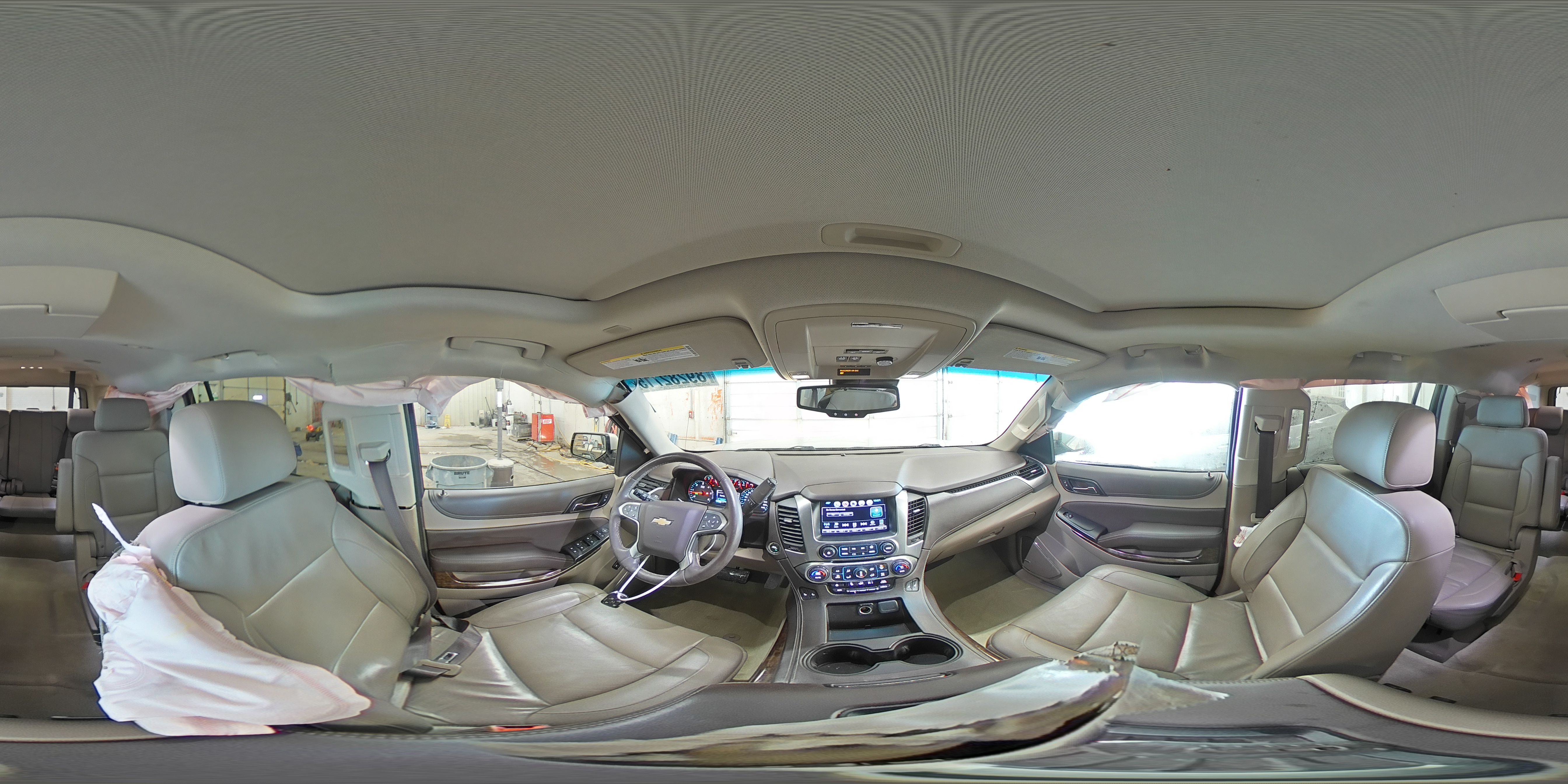 2017 Chevrolet Suburban VIN 1GNSKHKC6HR129495 Copart auction photo, side / minor dent/scratches damage thumbnail 15