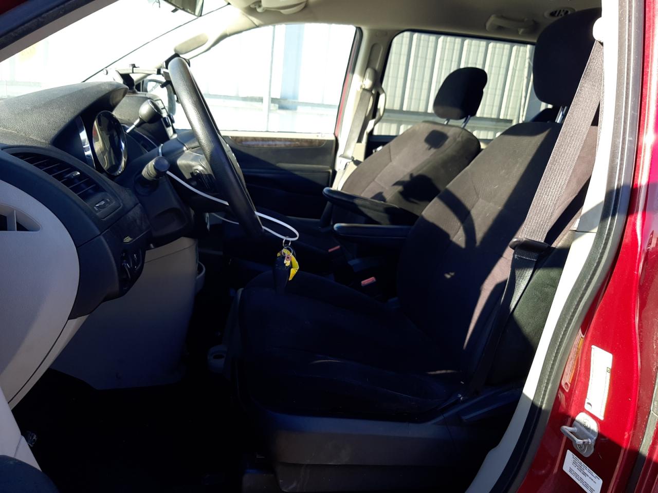 2011 Dodge Caravan VIN 2D4RN4DG0BR663362 Copart auction photo, front end / side damage thumbnail 7