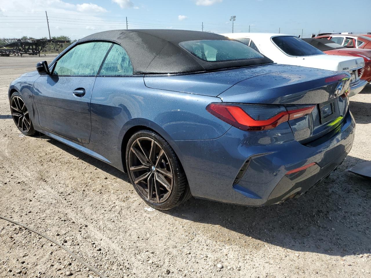 2023 BMW 4er VIN WBA23AT01PCL43892 Copart auction photo, water/flood damage thumbnail 2