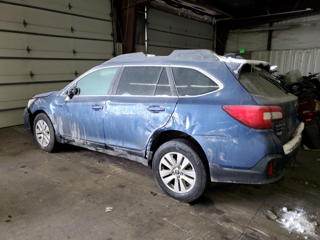 2019 Subaru Outback VIN 4S4BSAFC2K3303823 Copart auction photo, all over damage thumbnail 2