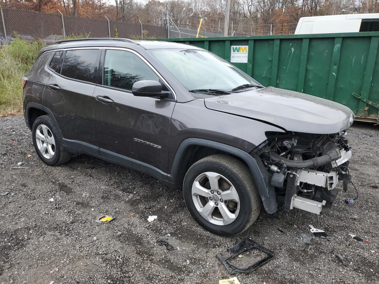2018 Jeep Compass VIN 3C4NJDBB5JT393040 Copart auction photo, front end / stripped damage thumbnail 4