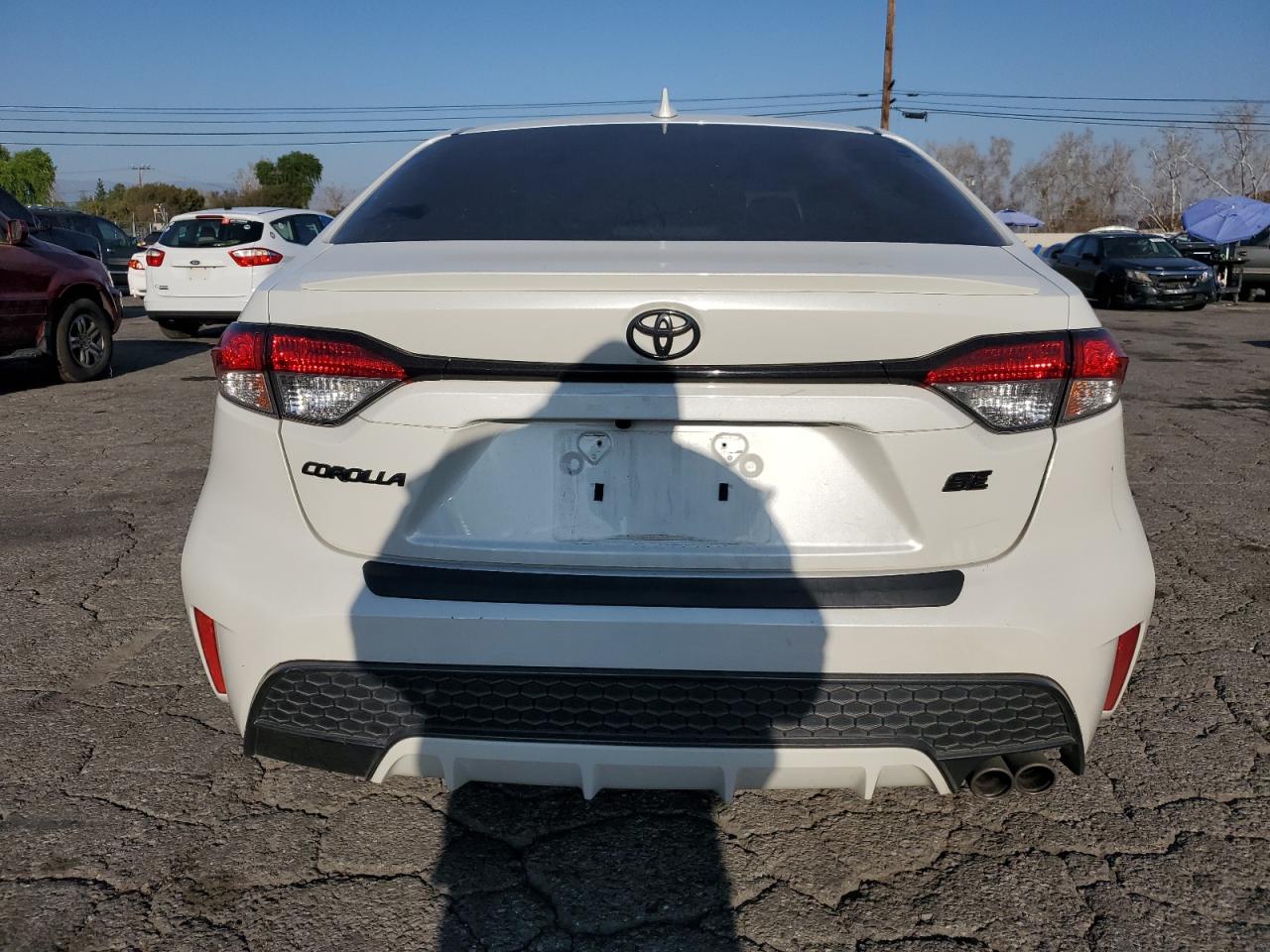 2020 Toyota Corolla VIN 5YFS4RCE5LP047706 Copart auction photo, front end / side damage thumbnail 6