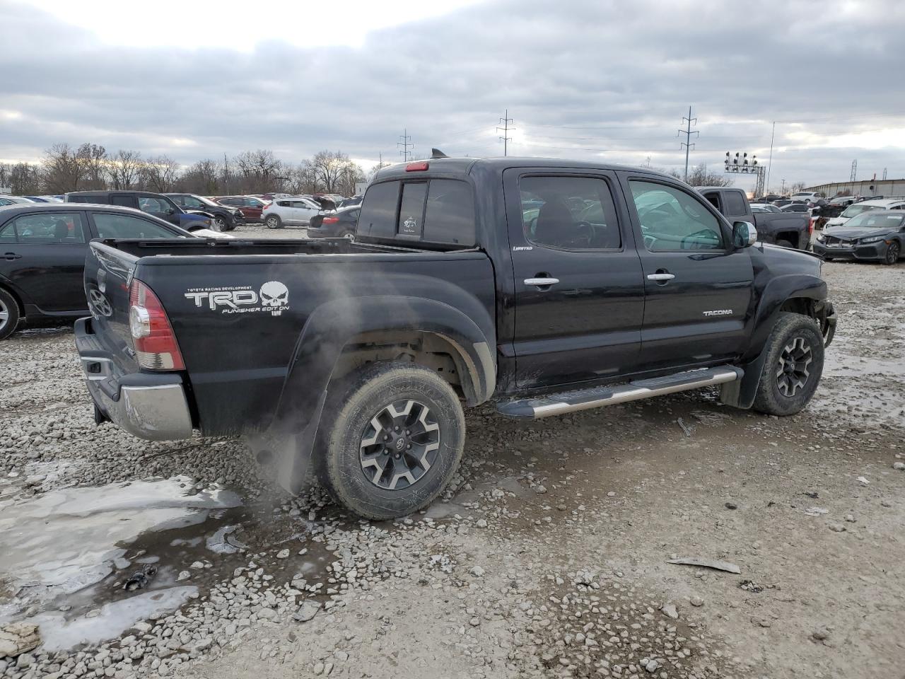 2014 Toyota Tacoma VIN 5TFLU4EN0EX096322 Copart auction photo, front end / minor dent/scratches damage thumbnail 3