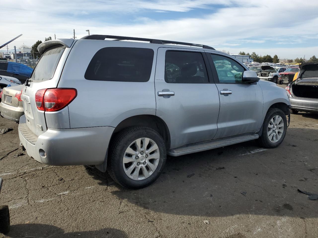 2011 Toyota Sequoia VIN 5TDDY5G14BS055086 Copart auction photo, front end damage thumbnail 3