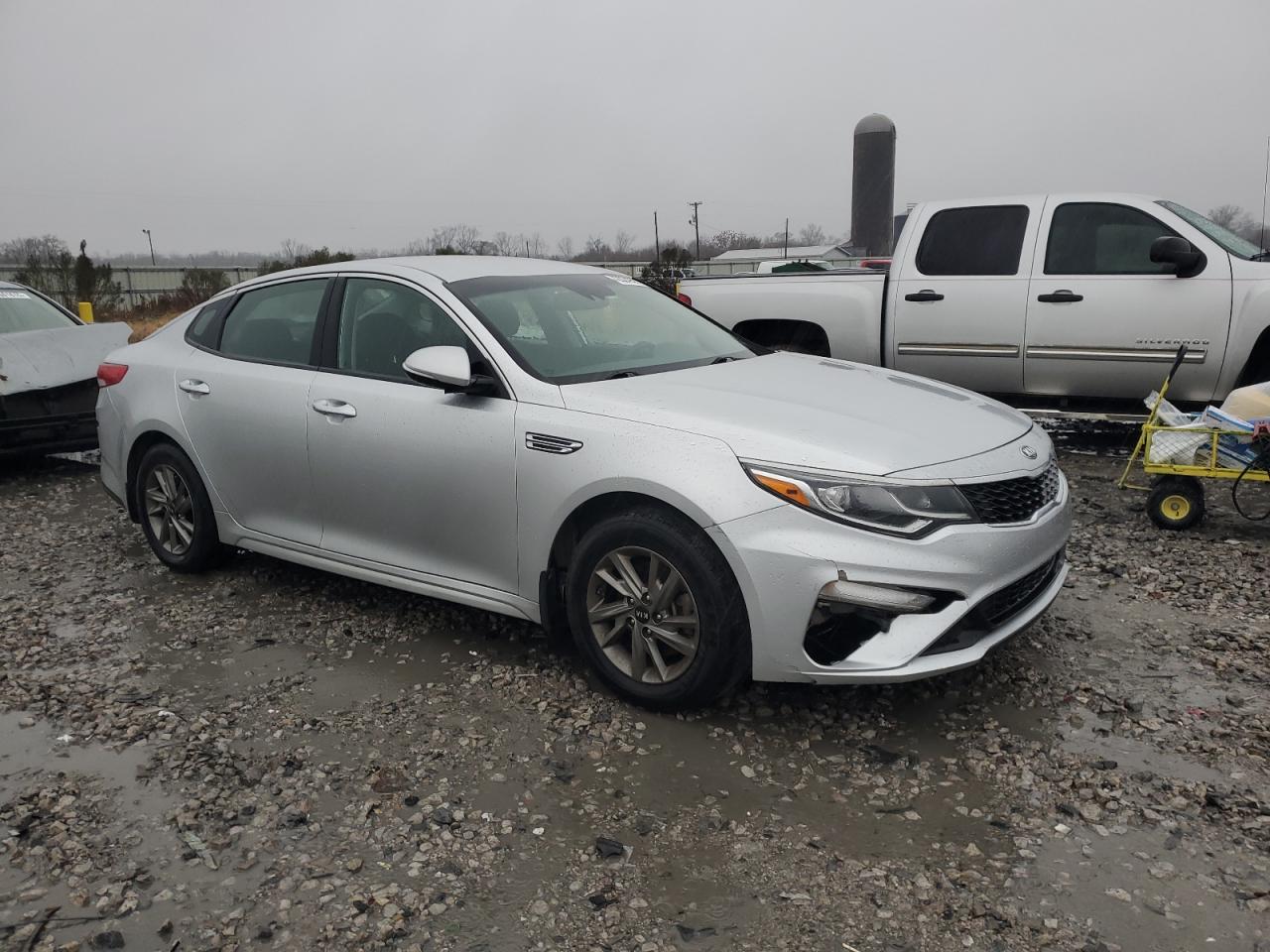 2019 KIA Optima VIN 5XXGT4L30KG335568 Copart auction photo, all over / undercarriage damage thumbnail 4