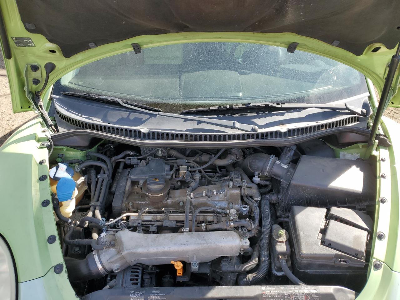 2003 Volkswagen Beetle VIN 3VWCD21C73M411769 Copart auction photo, normal wear / minor dent/scratches damage thumbnail 11
