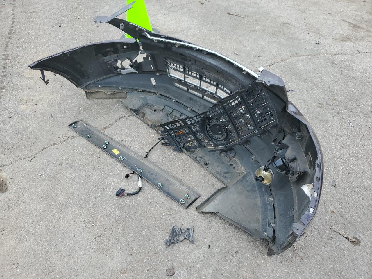 2016 Cadillac SRX VIN 3GYFNBE31GS566644 Copart auction photo, front end / side damage thumbnail 13
