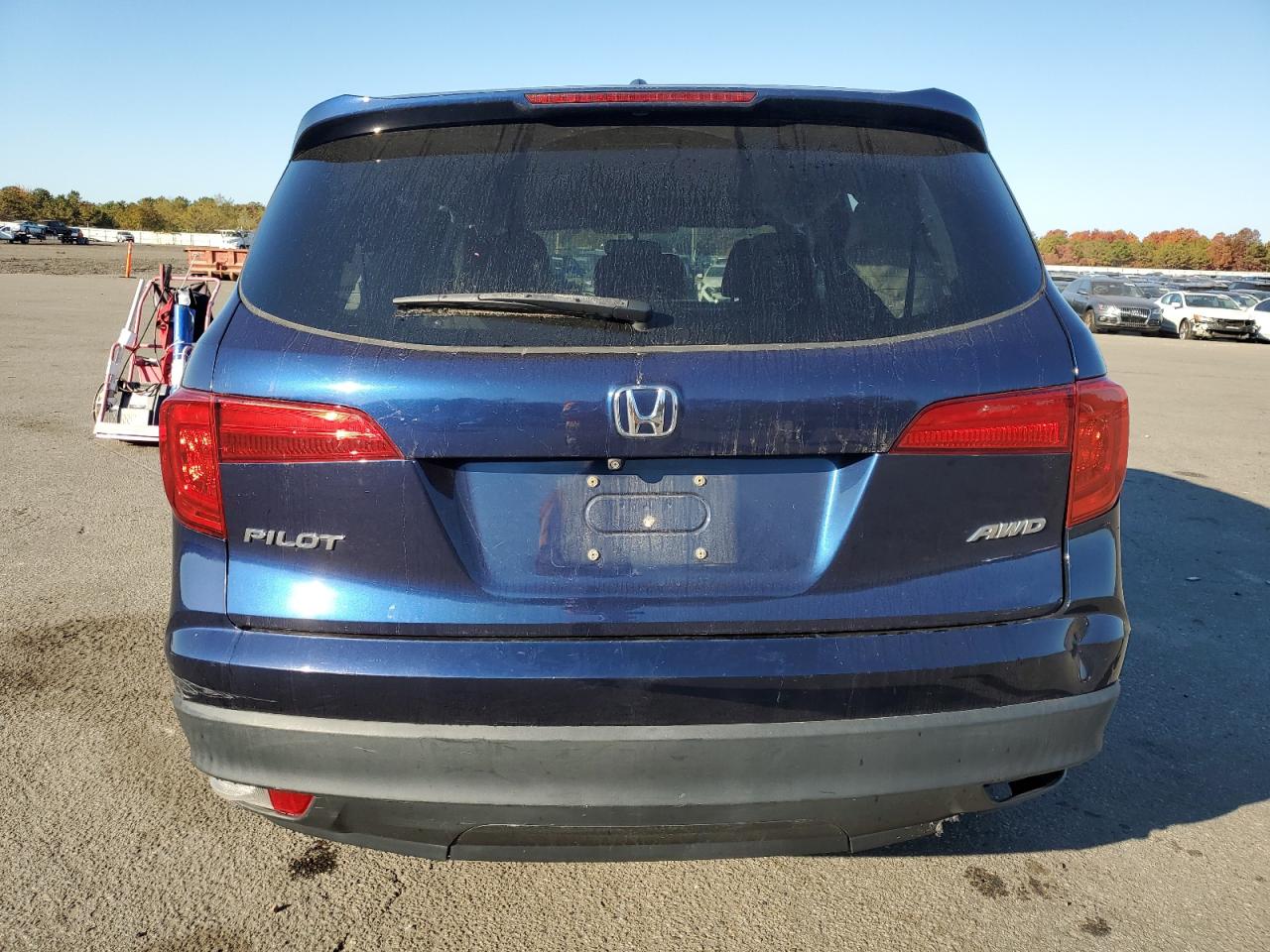 2018 Honda Pilot VIN 5FNYF6H85JB000139 Copart auction photo, front end / side damage thumbnail 6