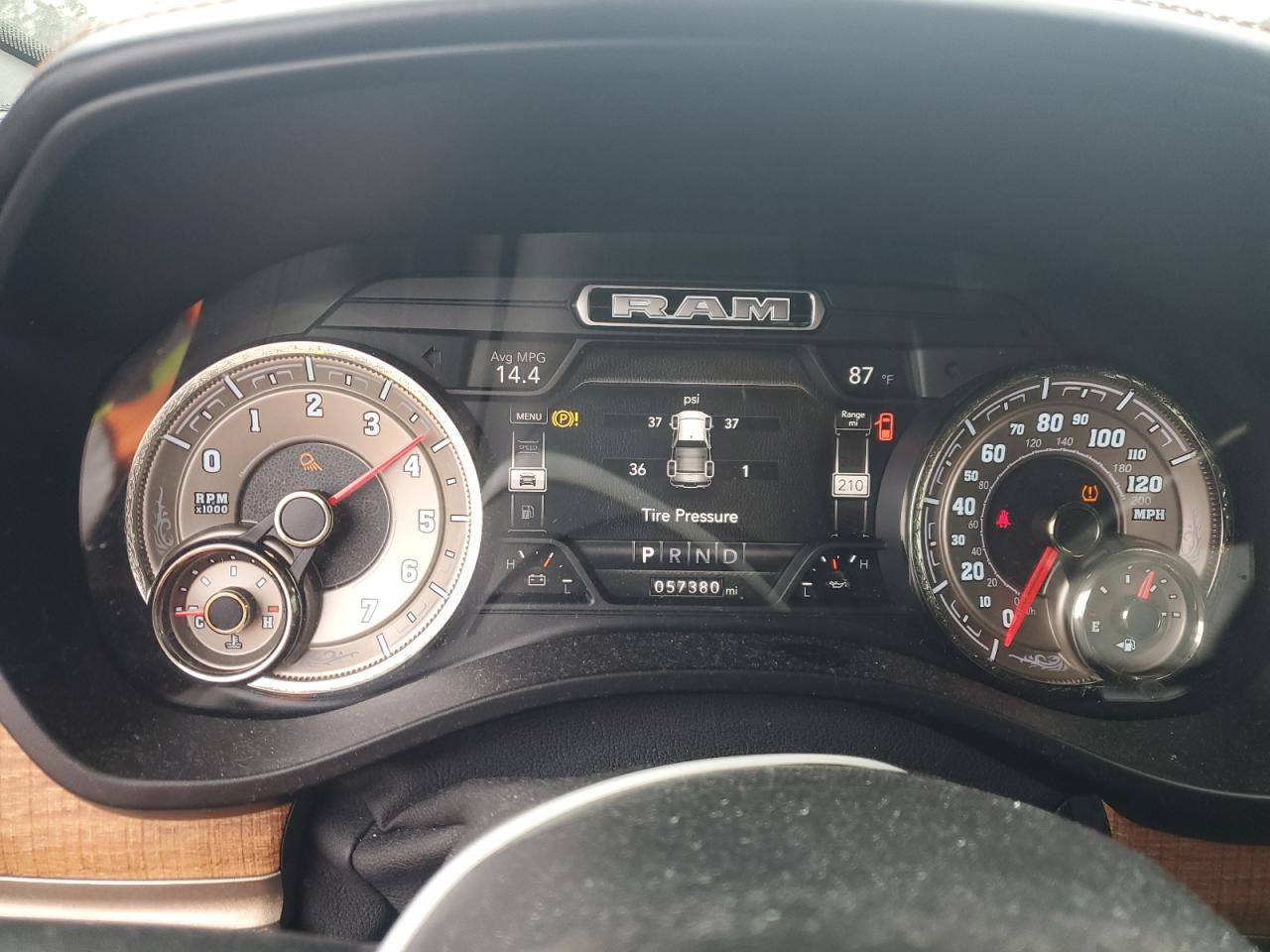 2020 RAM 1500 VIN 1C6SRFKT5LN393744 Copart auction photo, rear end / side damage thumbnail 9