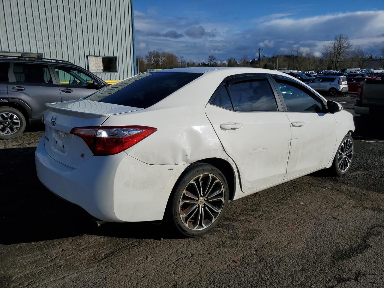2016 Toyota Corolla VIN 2T1BURHE3GC564890 Copart auction photo, front end / rear end damage thumbnail 3