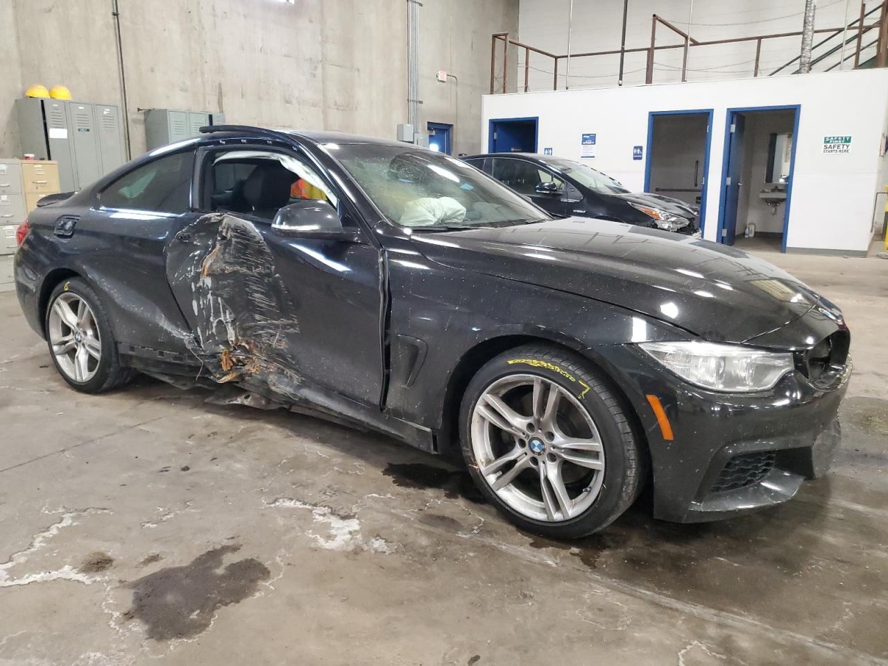 2015 BMW 4er VIN WBA3N9C56FK246152 Copart auction photo, side / rear end damage thumbnail 4