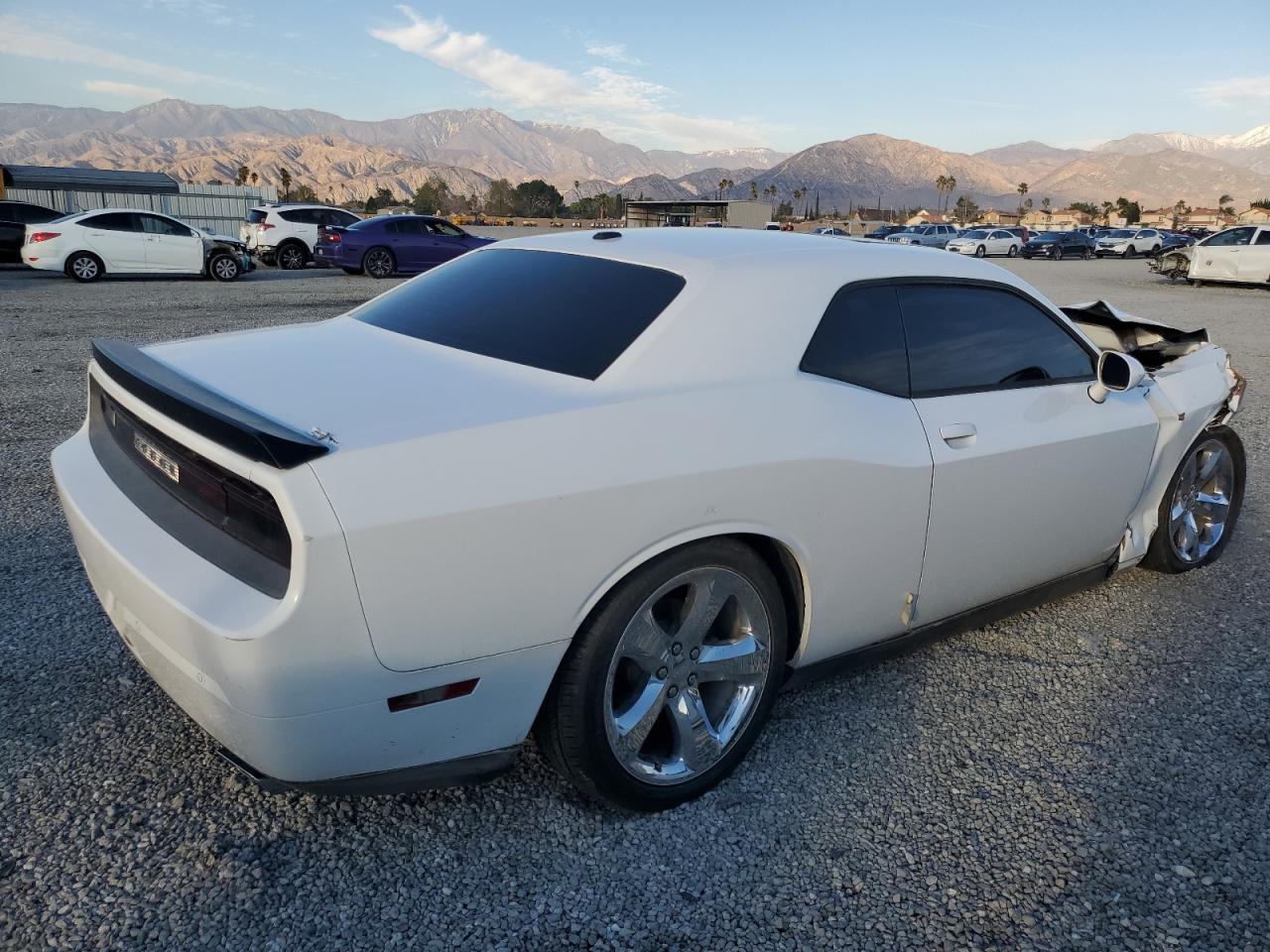 2014 Dodge Challenger VIN 2C3CDYAG7EH120963 Copart auction photo, front end / minor dent/scratches damage thumbnail 3