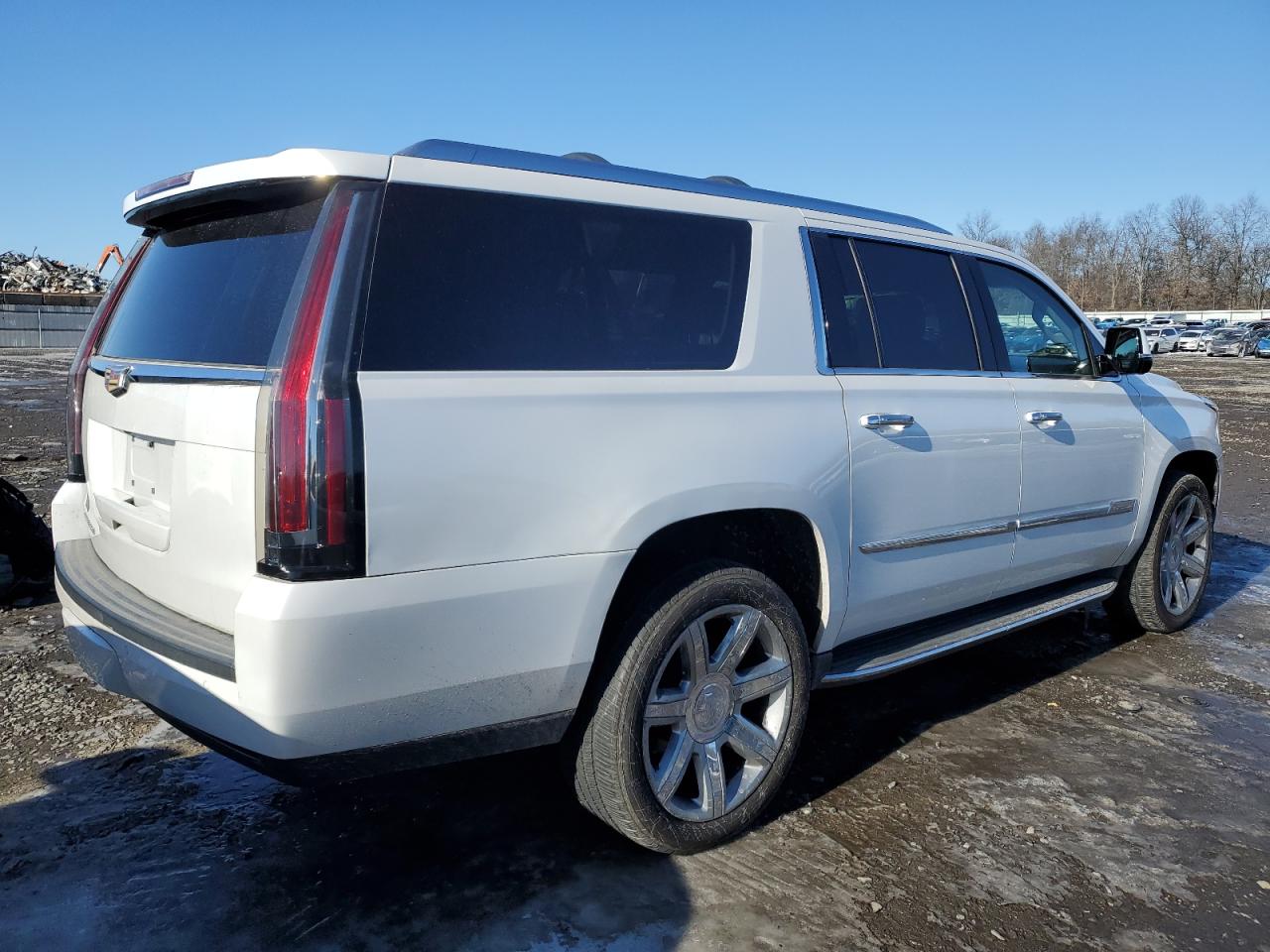 2016 Cadillac Escalade VIN 1GYS4JKJ4GR196887 Copart auction photo, minor dent/scratches damage thumbnail 3