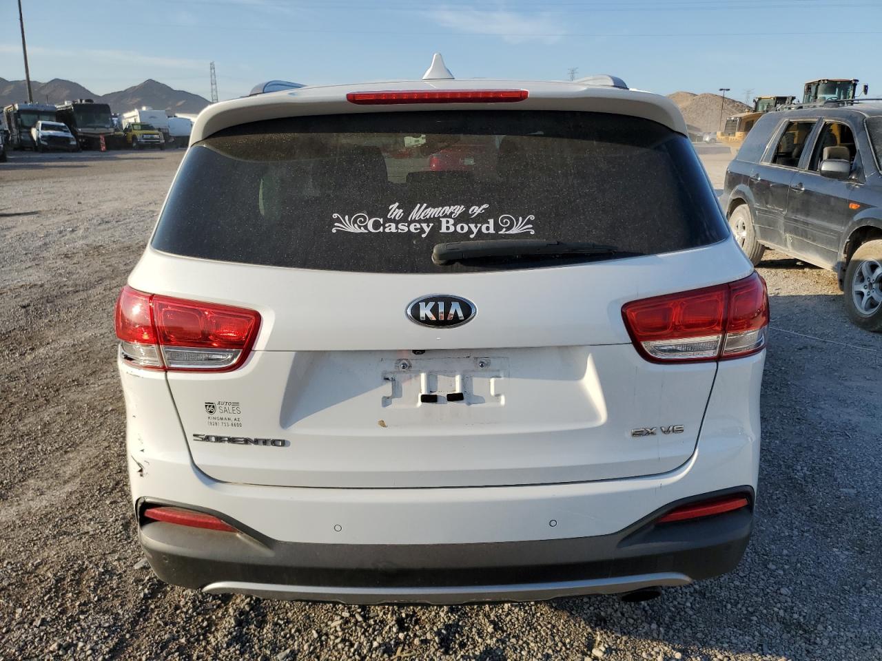 2016 KIA Sorento VIN 5XYPH4A50GG149215 Copart auction photo, biohazard/chemical / side damage thumbnail 6