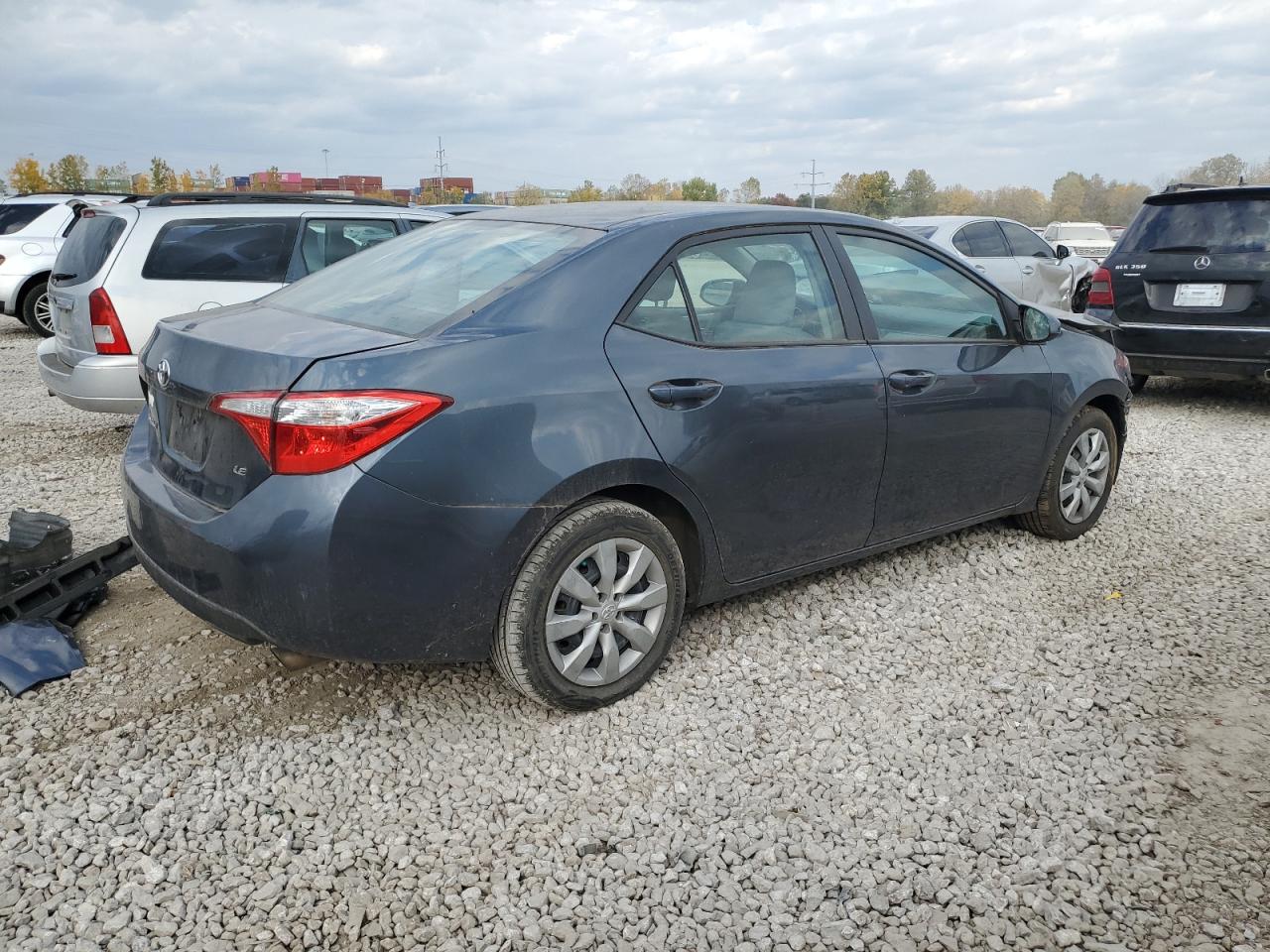 2015 Toyota Corolla VIN 2T1BURHE0FC354973 Copart auction photo, front end damage thumbnail 3
