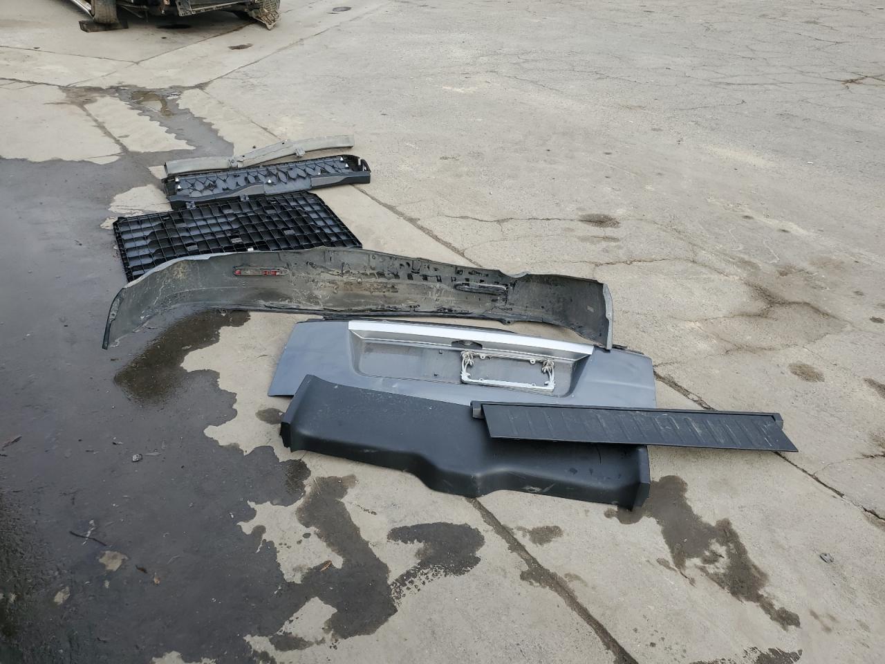 2011 Honda Element VIN 5J6YH1H39BL000476 Copart auction photo, rear end damage thumbnail 13