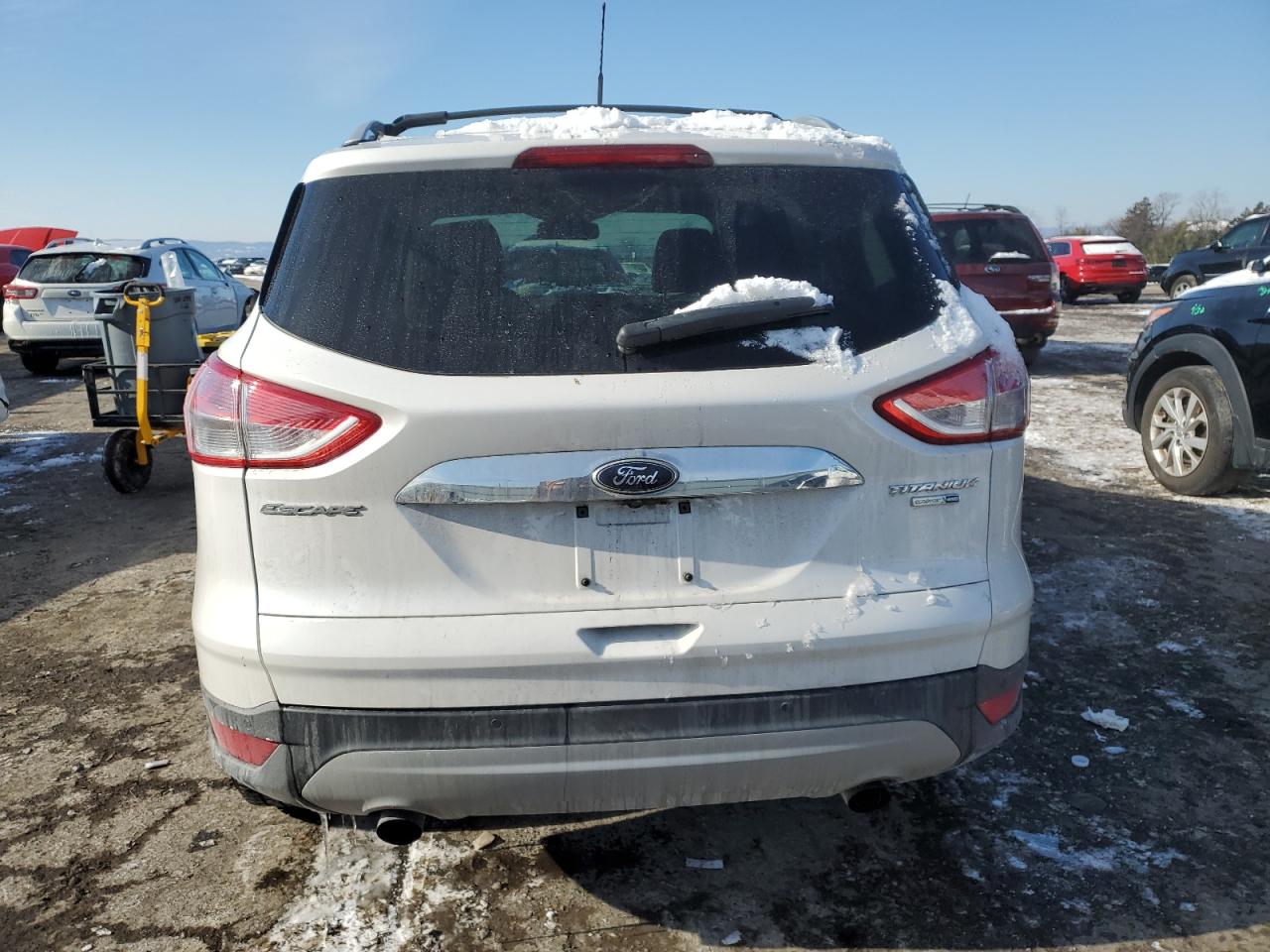 2016 Ford Escape VIN 1FMCU9J90GUC16996 Copart auction photo, front end damage thumbnail 6