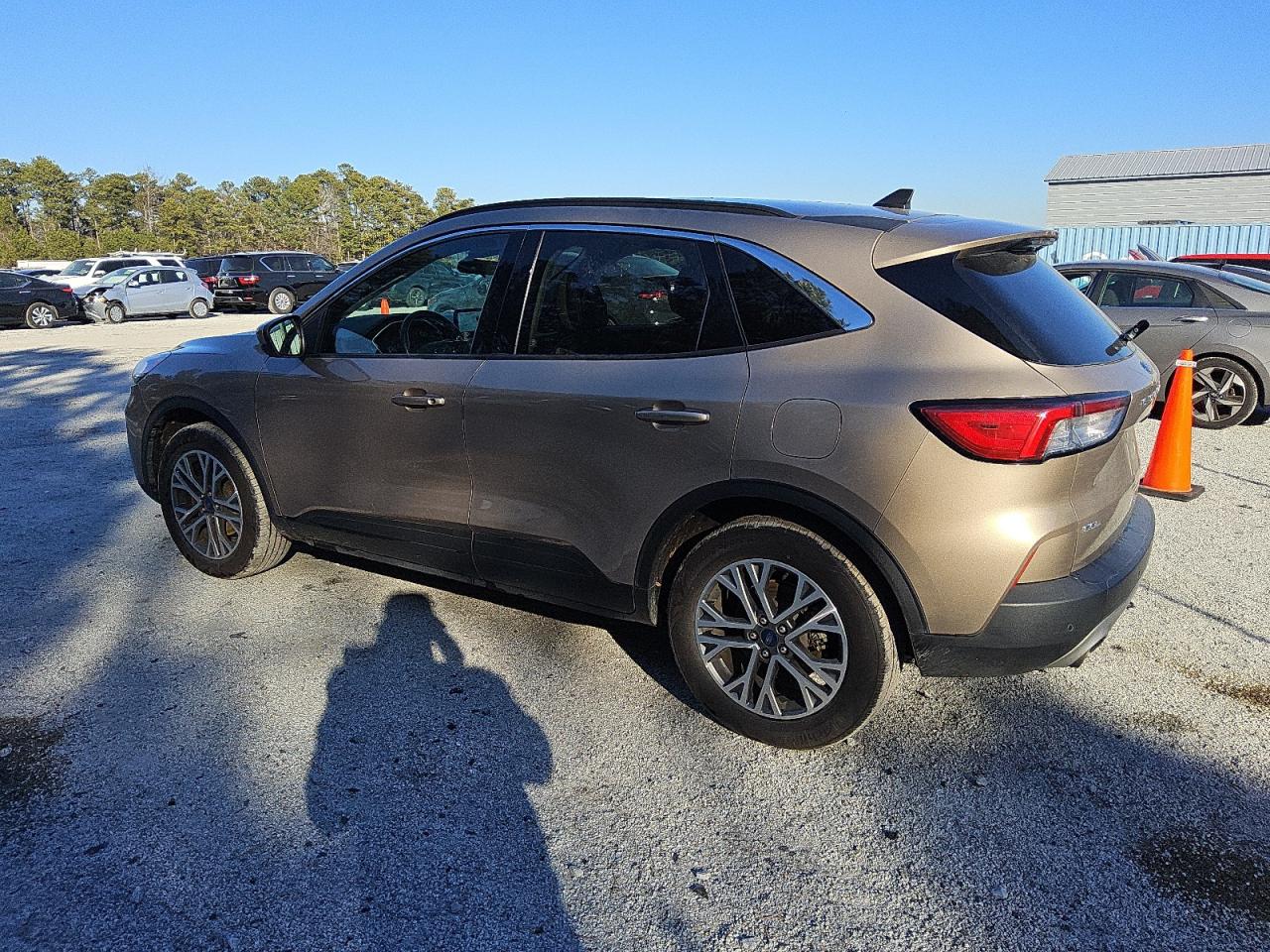 2021 Ford Escape VIN 1FMCU9H6XMUA66046 Copart auction photo, normal wear damage thumbnail 2