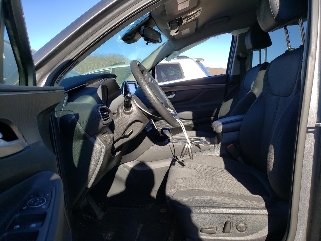 2019 Hyundai Santa Fe VIN 5NMS3CAD0KH037359 Copart auction photo, side / minor dent/scratches damage thumbnail 7
