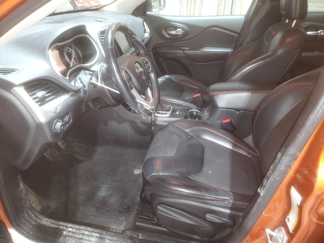 2016 Jeep Cherokee VIN 1C4PJMBS3GW143601 Copart auction photo, front end damage thumbnail 7