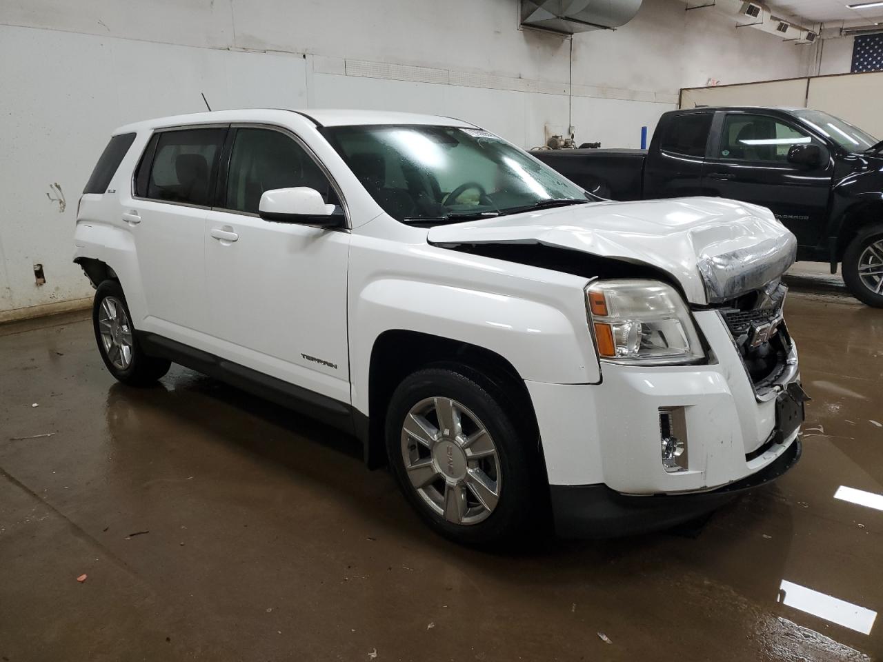 2013 GMC Terrain VIN 2GKFLREK4D6210215 Copart auction photo, rear end / front end damage thumbnail 4
