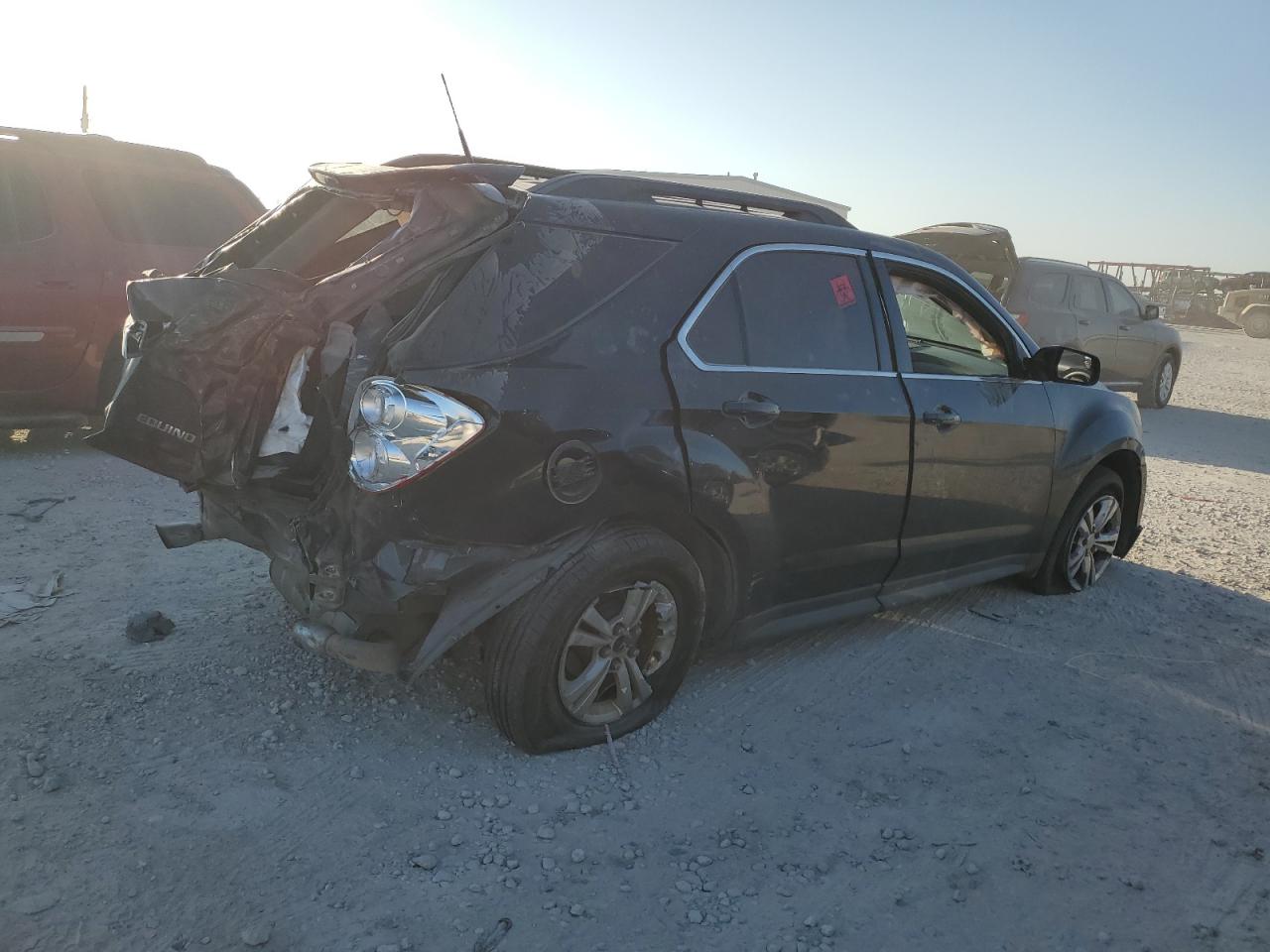 2012 Chevrolet Equinox VIN 2GNFLEE57C6186271 Copart auction photo, rear end / side damage thumbnail 3