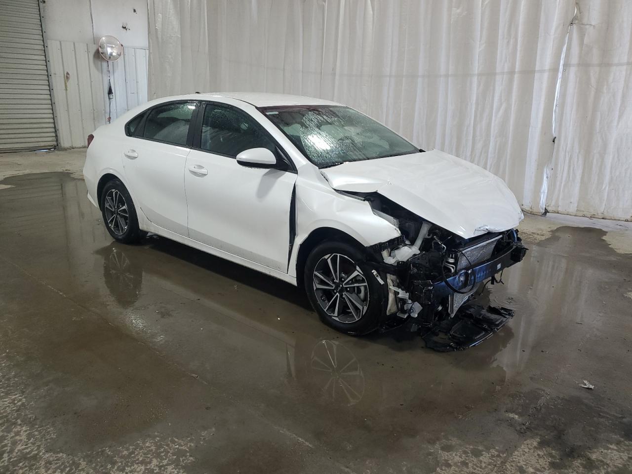 2024 KIA Forte VIN 3KPF24AD8RE711351 Copart auction photo, front end / minor dent/scratches damage thumbnail 4