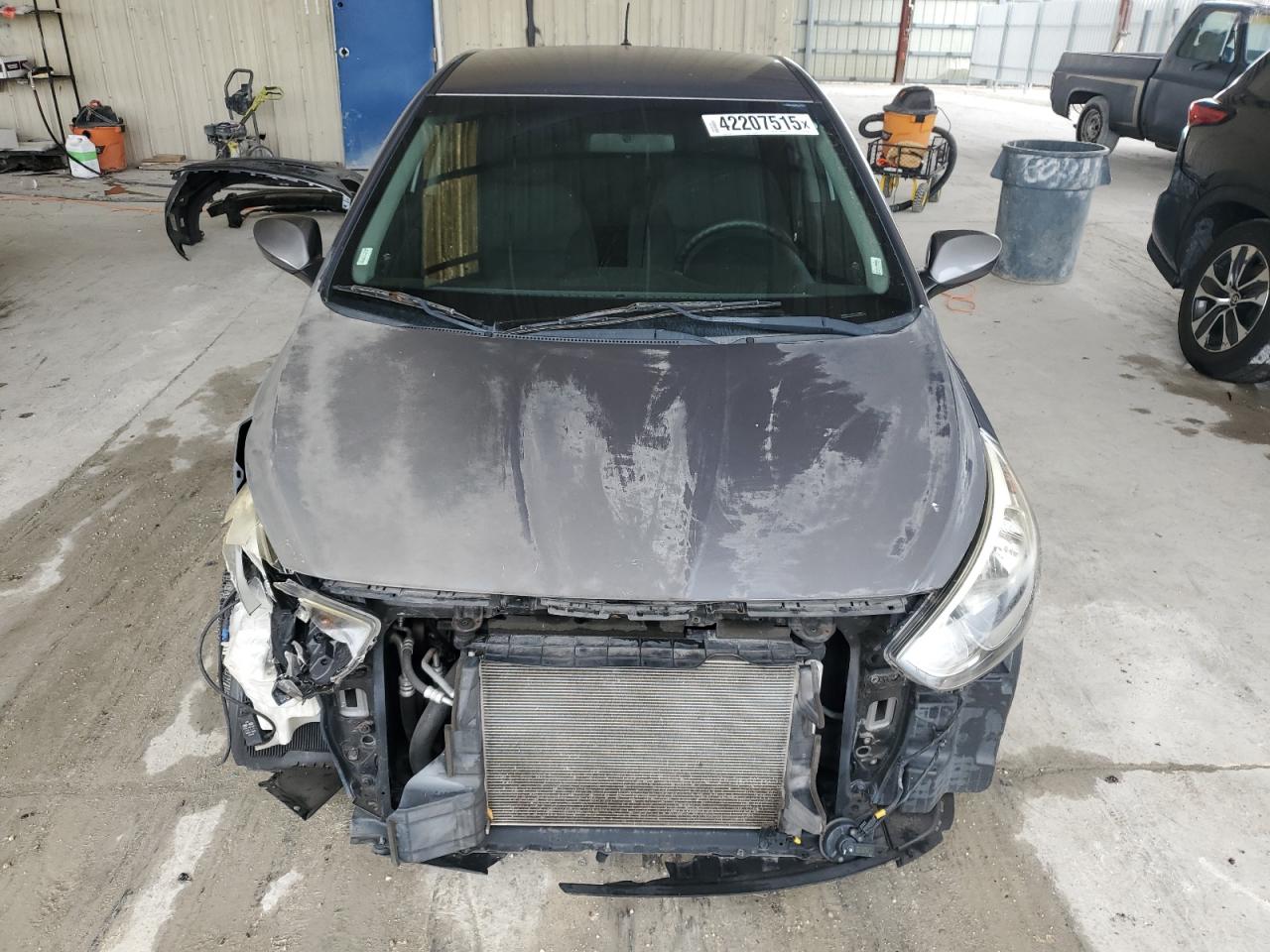 2017 Hyundai Accent VIN KMHCT5AE1HU312923 Copart auction photo, front end / minor dent/scratches damage thumbnail 5