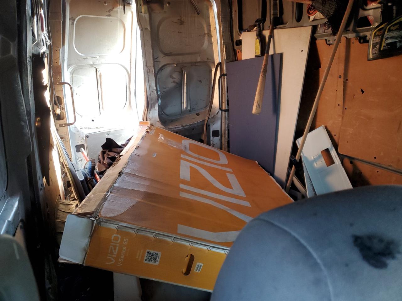2016 Nissan NV VIN 1N6BF0LY2GN807008 Copart auction photo, burn - interior damage thumbnail 11