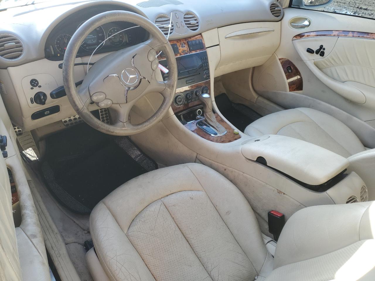 2005 Mercedes-Benz CLK-klasse VIN WDBTJ65J95F148455 Copart auction photo, undercarriage / minor dent/scratches damage thumbnail 8