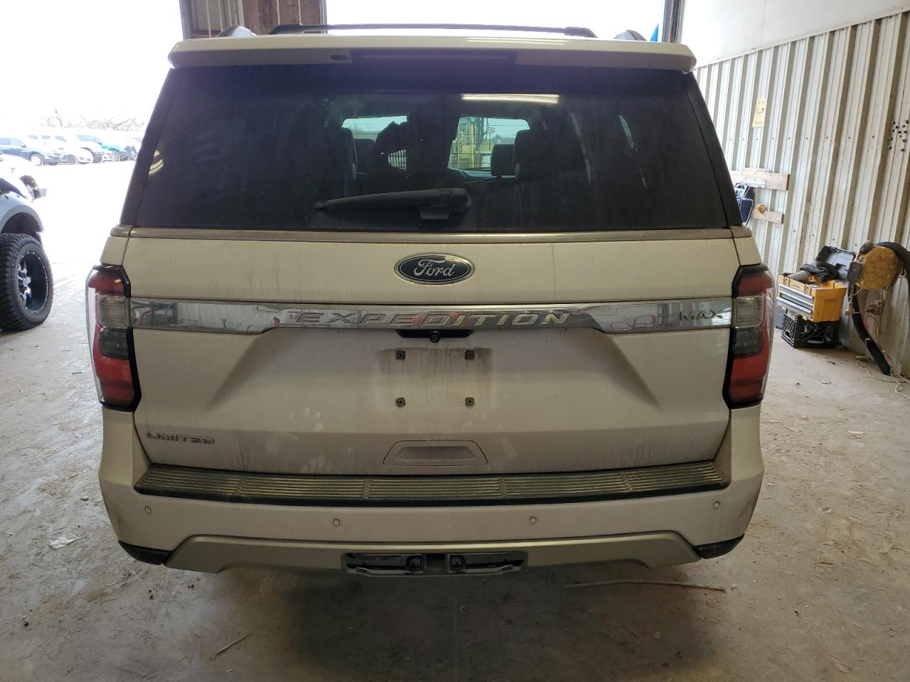2018 Ford Expedition VIN 1FMJK1KT6JEA58612 Copart auction photo, front end / minor dent/scratches damage thumbnail 6