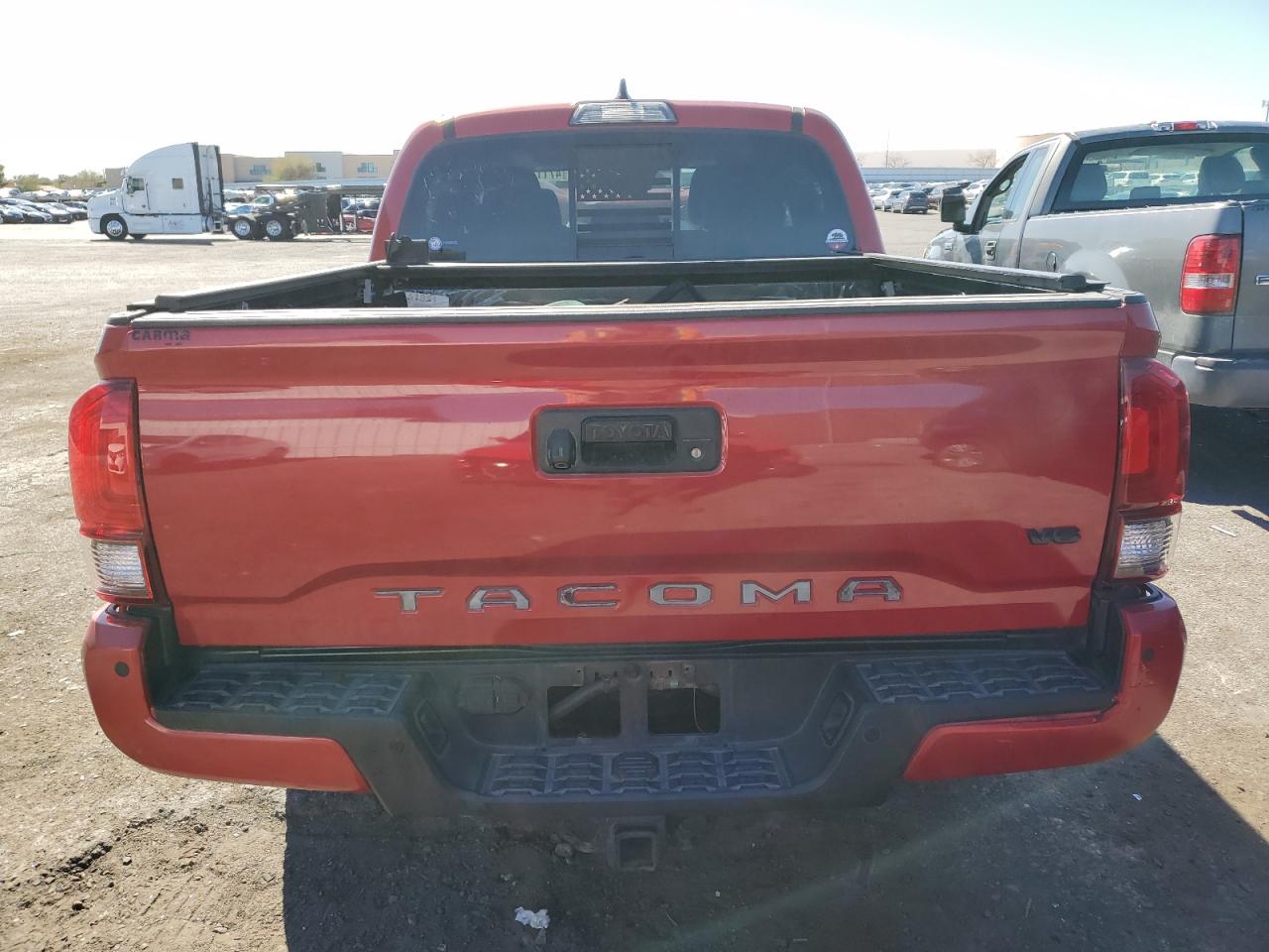 2019 Toyota Tacoma VIN 3TMCZ5AN7KM213859 Copart auction photo, front end damage thumbnail 6