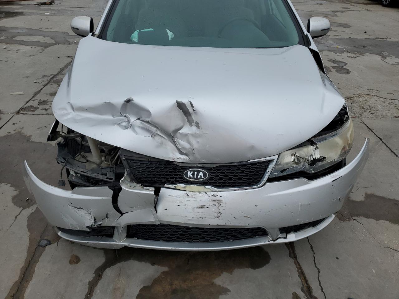 2012 KIA Forte VIN KNAFU4A25C5485522 Copart auction photo, front end / hail damage thumbnail 11