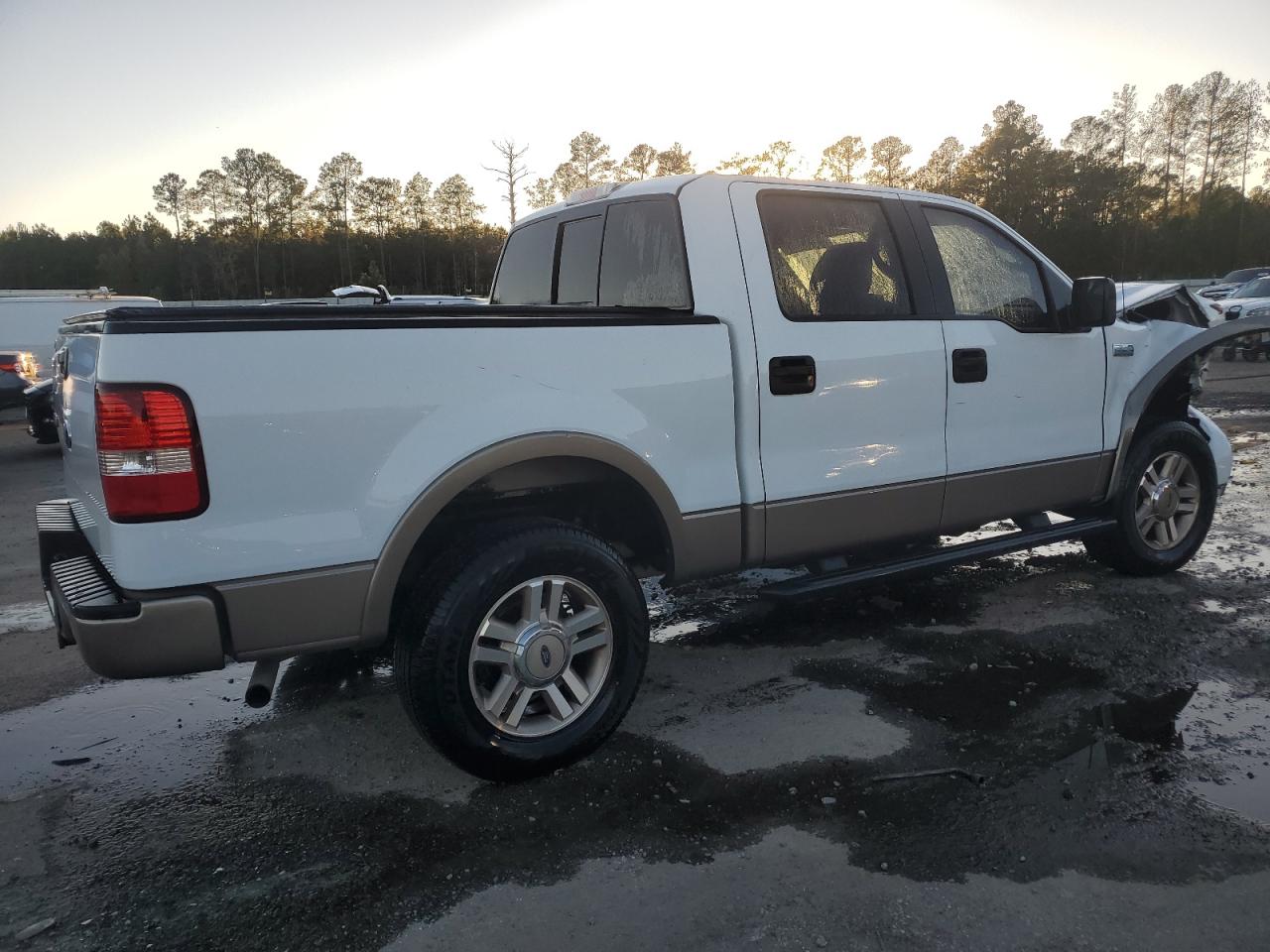 2005 Ford F-150 VIN 1FTPW14515KE85432 Copart auction photo, front end damage thumbnail 3