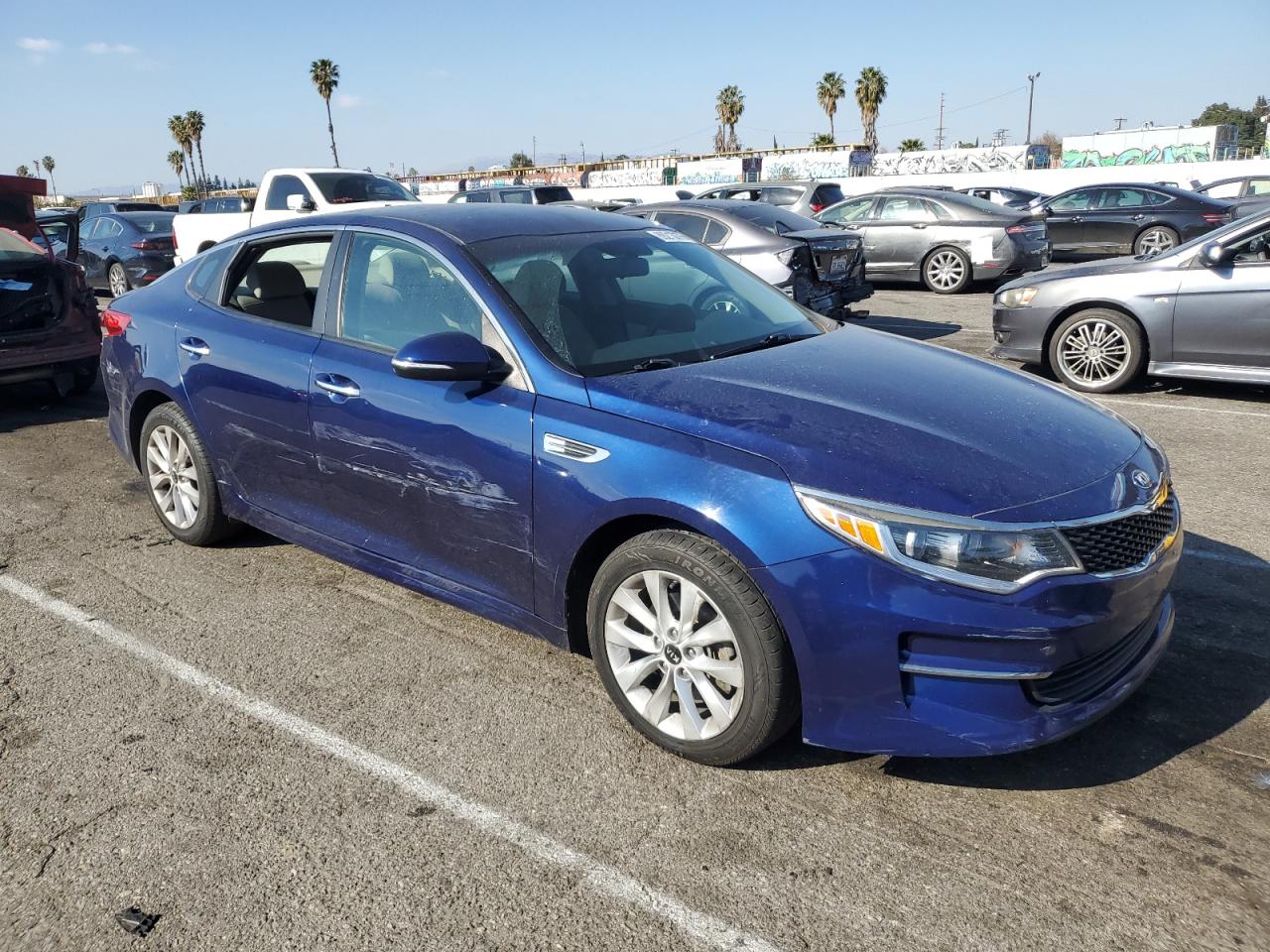 2016 KIA Optima VIN 5XXGT4L3XGG082959 Copart auction photo, side damage thumbnail 4