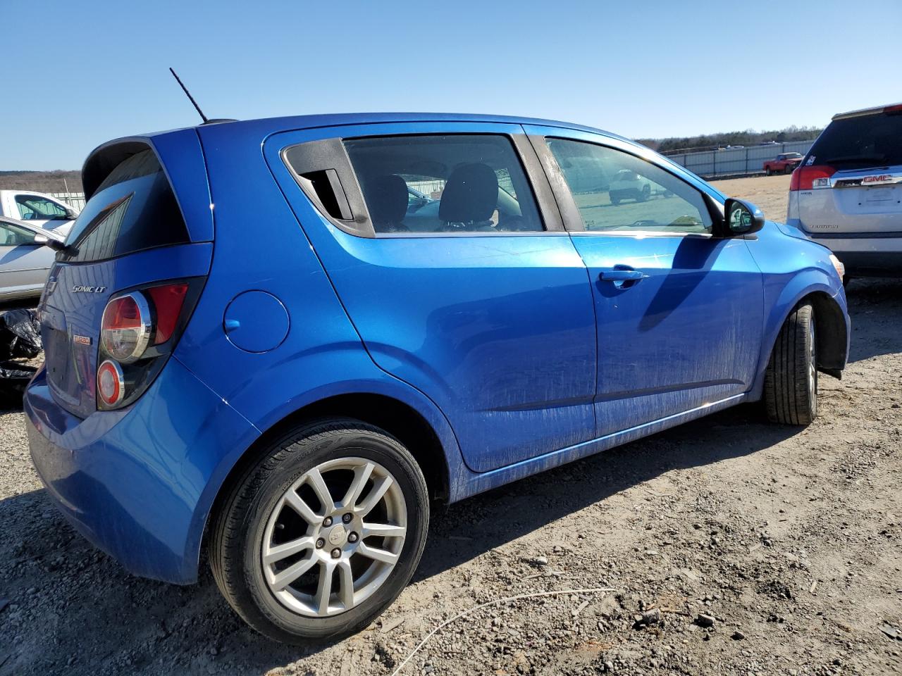 2016 Chevrolet Sonic VIN 1G1JC6SB0G4175731 Copart auction photo, all over / undercarriage damage thumbnail 3