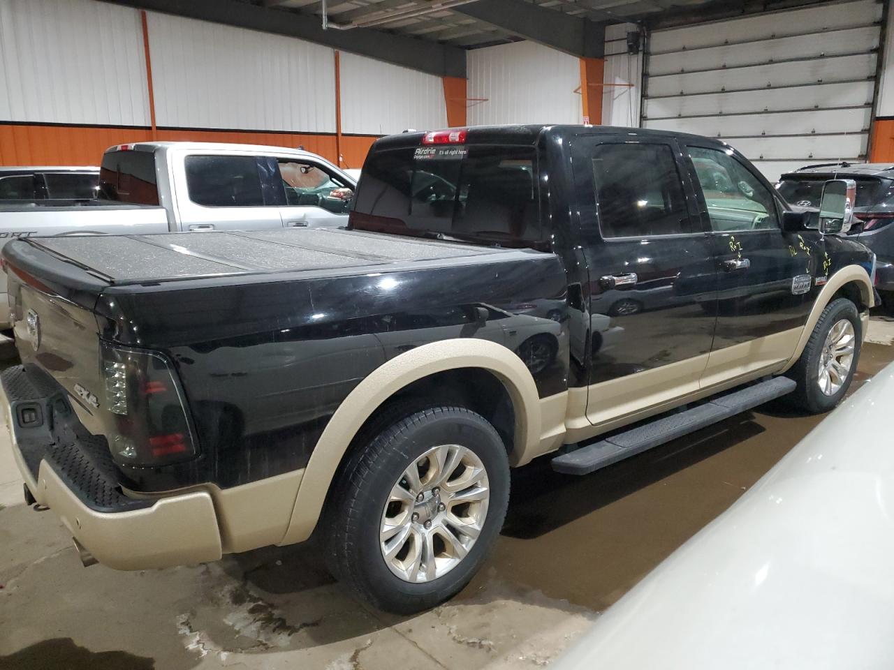2014 RAM 1500 VIN 1C6RR7PT0ES367778 Copart auction photo, front end / minor dent/scratches damage thumbnail 3
