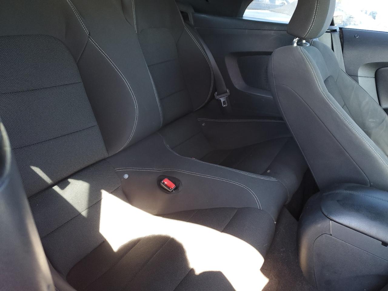 2015 Ford Mustang VIN 1FATP8EM2F5330582 Copart auction photo, water/flood damage thumbnail 10
